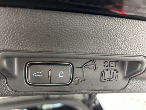 Used 2020 Ford Explorer ST image 48