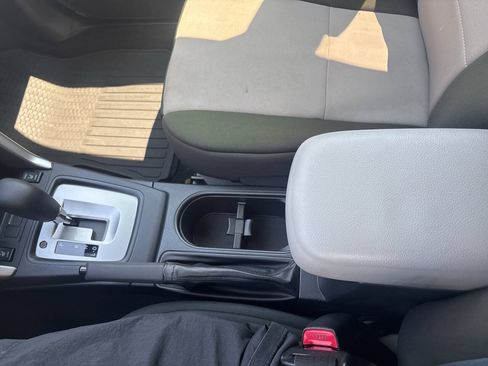 Used 2015 Subaru Forester 2.5i Premium AWD/4WD image 27