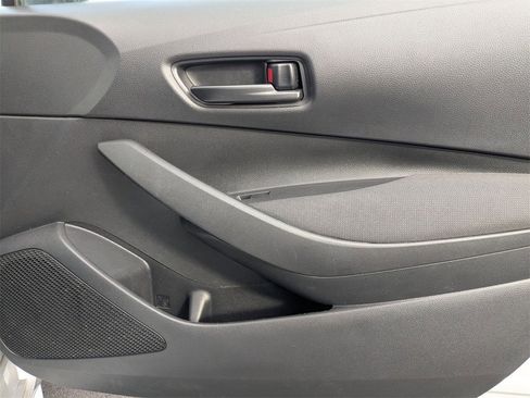 Used 2024 Toyota Corolla LE image 33