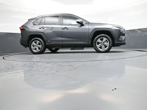 Certified 2025 Toyota RAV4 XLE image 28