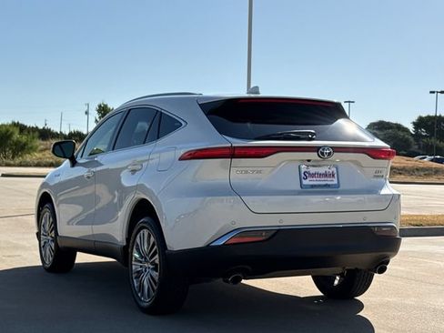 Used 2021 Toyota Venza XLE w/ Carpet Mat Package (TMS) AWD/4WD image 7