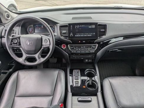 Used 2021 Honda Pilot Touring image 19