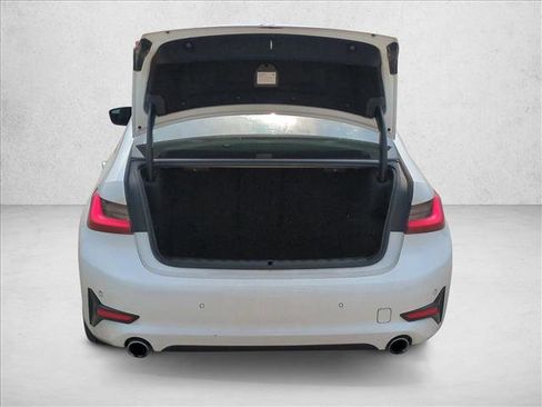 Used 2022 BMW 330i Sedan w/ Driving Assistance Package image 6