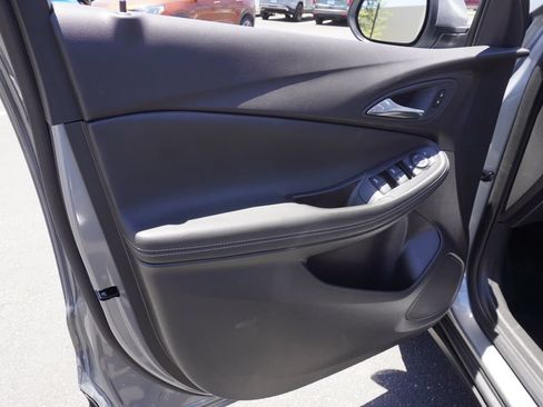 Certified 2025 Buick Encore GX Preferred AWD/4WD image 14