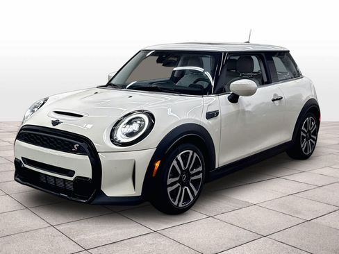 Used 2023 MINI Cooper S w/ Signature Upholstery Package FWD image 1