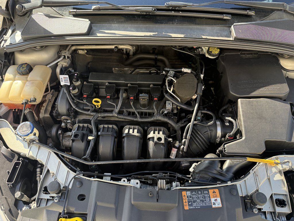 Used 2015 Ford Focus SE FWD image 19