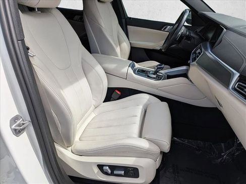 Certified 2022 BMW X6 xDrive40i w/ M Sport Package AWD/4WD image 23