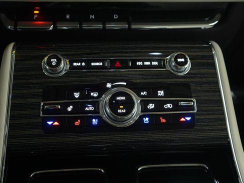 Used 2024 Lincoln Aviator Black Label image 26