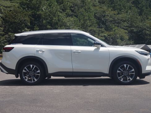 Used 2022 INFINITI QX60 Luxe w/ Cargo Package image 10