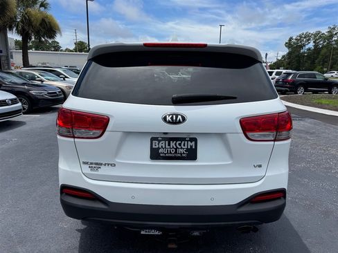 Used 2017 Kia Sorento AWD w/ LX V6 Convenience Package image 7