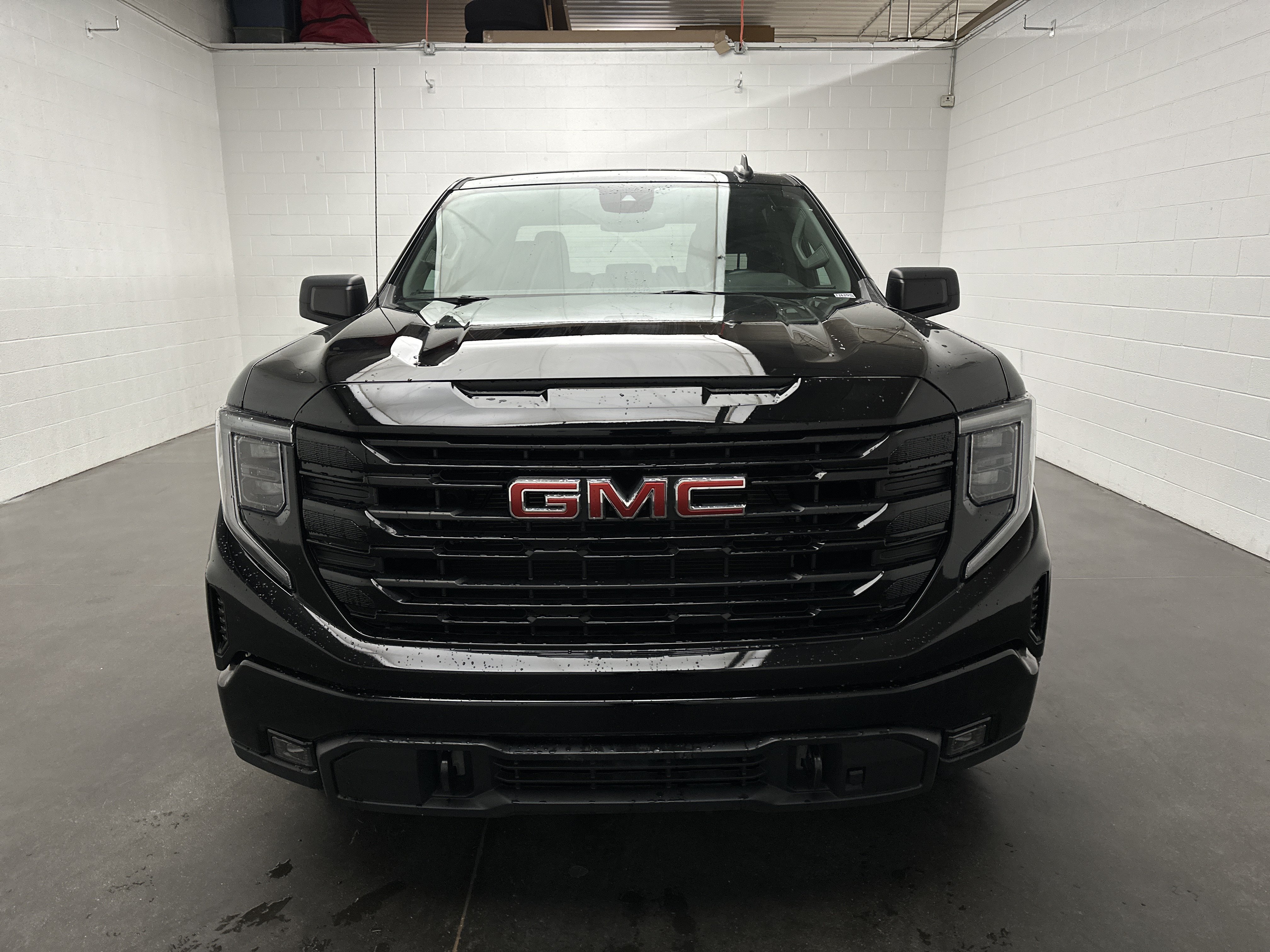 Used 2024 GMC Sierra 1500 Elevation w/ Max Trailering Package AWD/4WD image 3