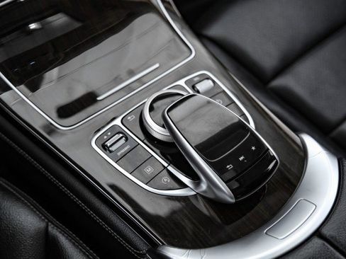 Used 2017 Mercedes-Benz GLC 300 4MATIC Coupe image 24
