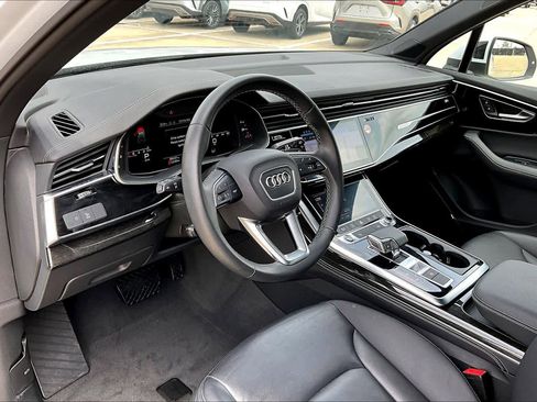Used 2025 Audi Q7 3.0T Premium Plus AWD/4WD image 17