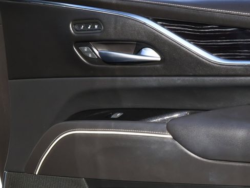 Used 2021 Cadillac Escalade Sport w/ Driver Assist Tech Package image 25