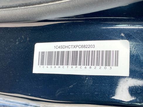 Used 2023 Dodge Durango R/T RWD image 33