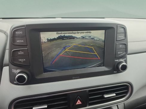 Used 2021 Hyundai Kona SE FWD image 19