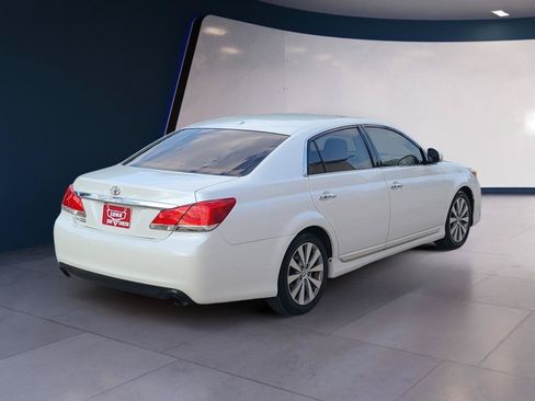 Used 2011 Toyota Avalon Limited FWD image 5
