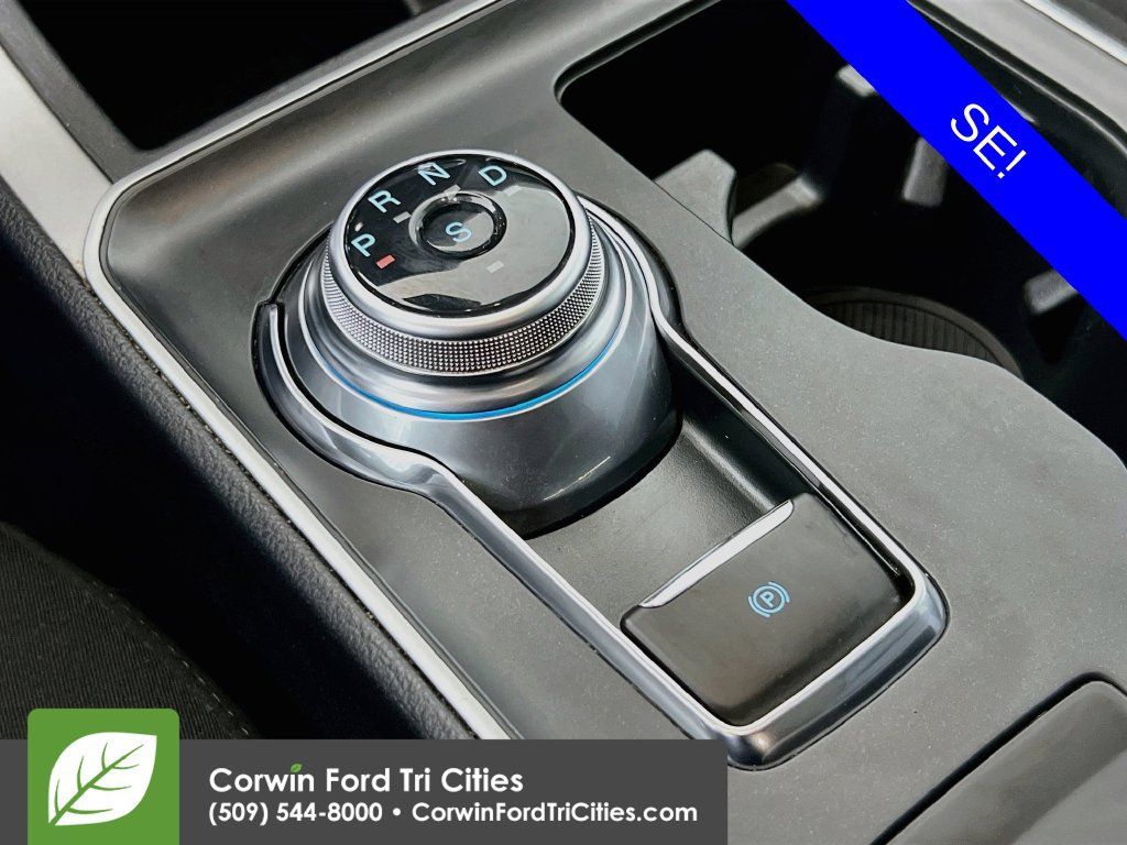 Used 2023 Ford Edge SE AWD/4WD image 9