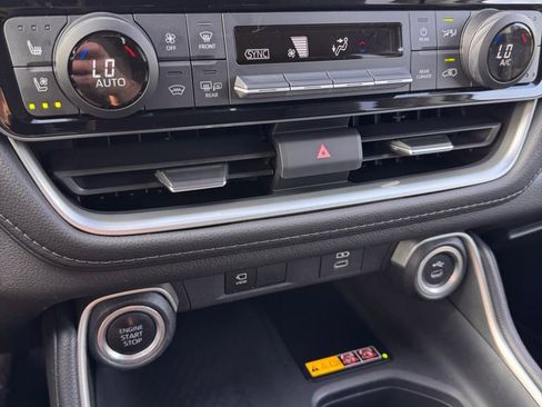 Used 2024 Toyota Grand Highlander Limited image 25