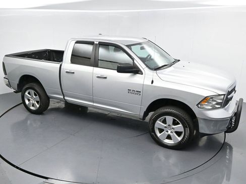Used 2015 RAM 1500 Classic SLT AWD/4WD image 32