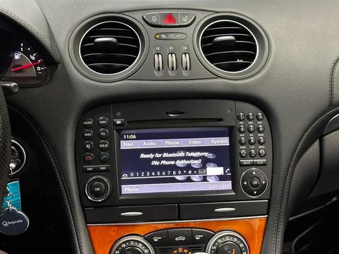 Used 2009 Mercedes-Benz SL 63 AMG image 30