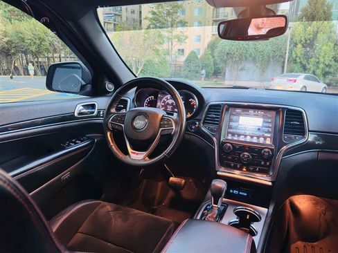 Used 2017 Jeep Grand Cherokee Trailhawk image 25