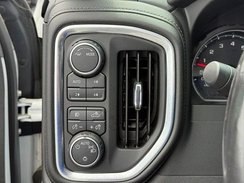Used 2020 Chevrolet Silverado 1500 RST AWD/4WD image 23