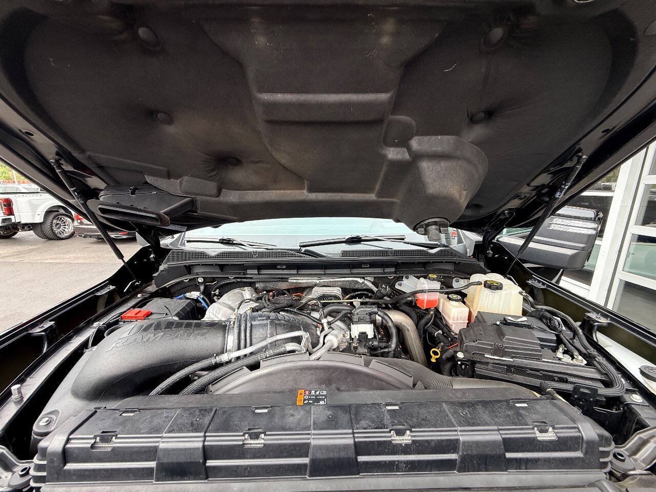 Used 2024 GMC Sierra 2500 AT4 w/ AT4 Premium Plus Package AWD/4WD image 48