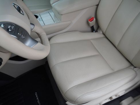 Used 2017 Nissan Murano Platinum image 10