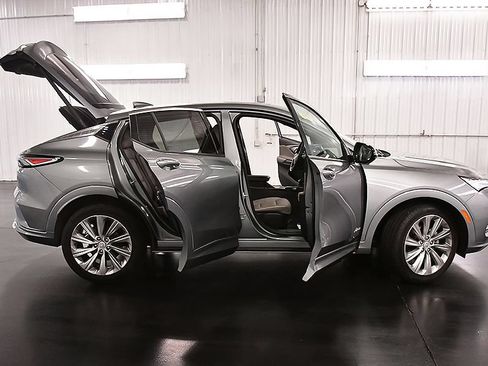Used 2025 Buick Envista Preferred FWD image 32