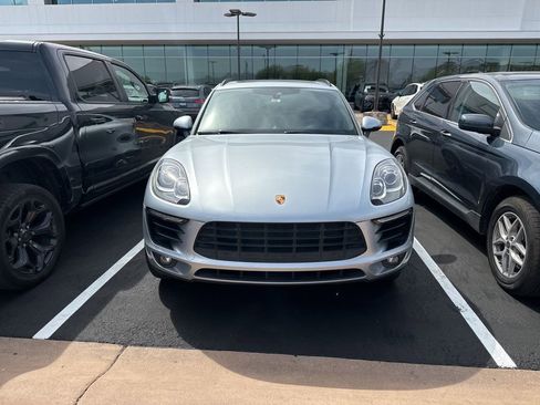 Used 2017 Porsche Macan S image 2