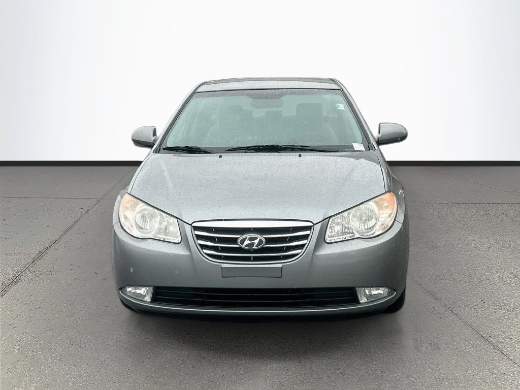 Used 2010 Hyundai Elantra SE FWD image 2