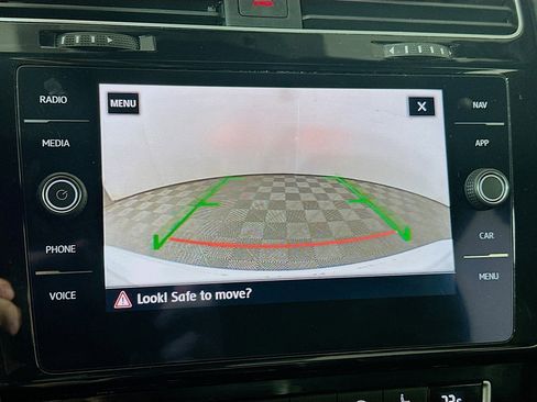 Used 2020 Volkswagen GTI Autobahn FWD image 14