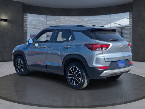 Used 2024 Chevrolet TrailBlazer LT w/ Driver Confidence Package image 4