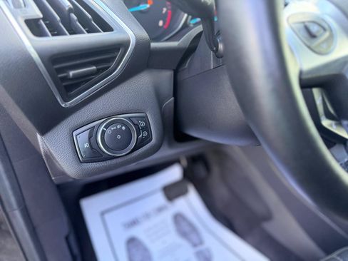 Used 2013 Ford Escape Titanium w/ Parking Technology Pkg FWD image 11