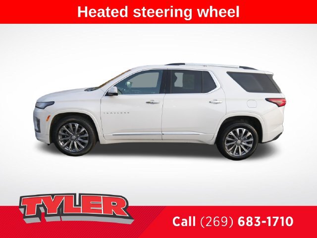 Used 2023 Chevrolet Traverse Premier w/ LPO, Floor Liner Package FWD image 4