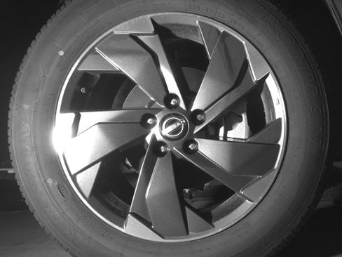 Used 2025 Nissan Rogue SV AWD/4WD image 13