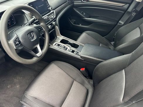 Used 2019 Honda Accord Hybrid image 10