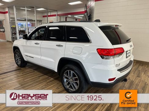 Certified 2017 Jeep Grand Cherokee Limited AWD/4WD image 3