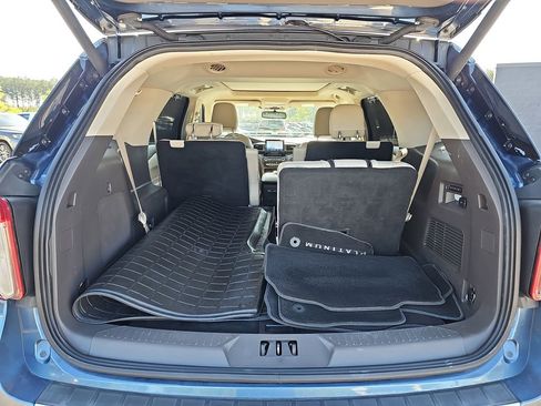 Used 2020 Ford Explorer Platinum AWD/4WD image 17
