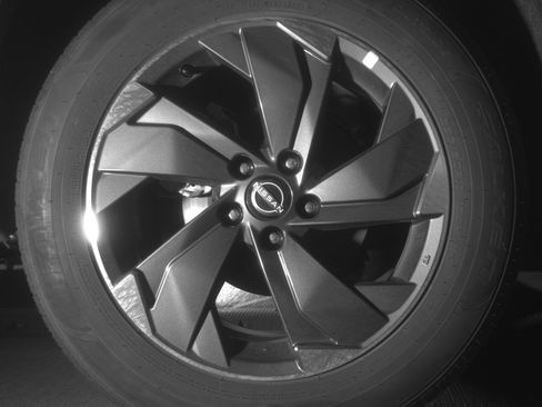 Used 2025 Nissan Rogue SV image 15