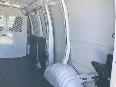 New 2026 Chevrolet Express 2500 w/ Driver Convenience Package RWD image 15