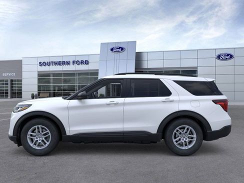 New 2026 Ford Explorer Active image 3