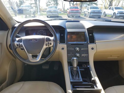 Used 2013 Ford Taurus SEL image 22