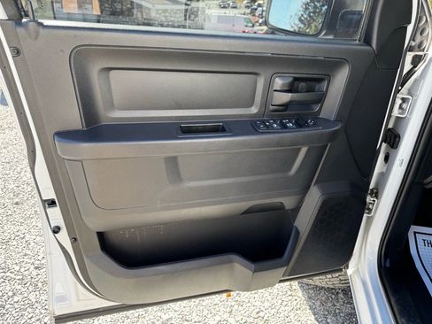 Used 2017 RAM 1500 Express w/ Express Value Package image 20