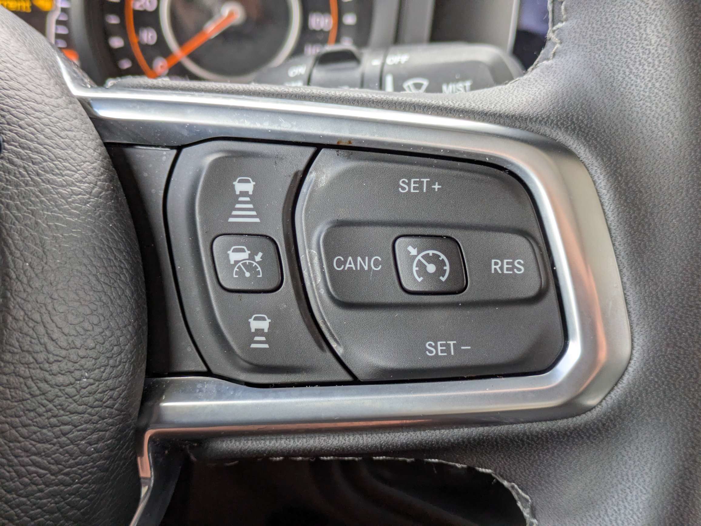 Used 2026 Jeep Wrangler Unlimited Sahara AWD/4WD image 23