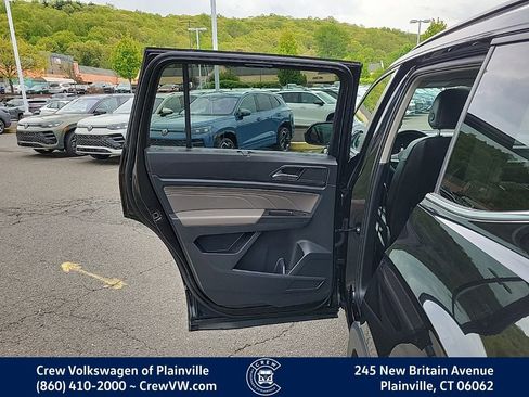 Certified 2022 Volkswagen Atlas SE w/ Panoramic Sunroof Package AWD/4WD image 49
