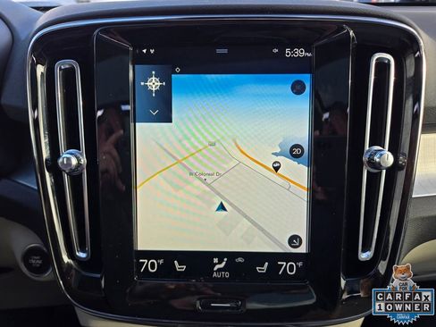 Used 2019 Volvo XC40 T4 Momentum image 34