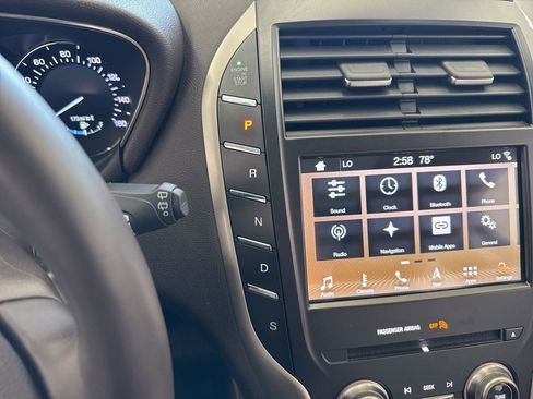 Used 2019 Lincoln MKC Reserve AWD/4WD image 23