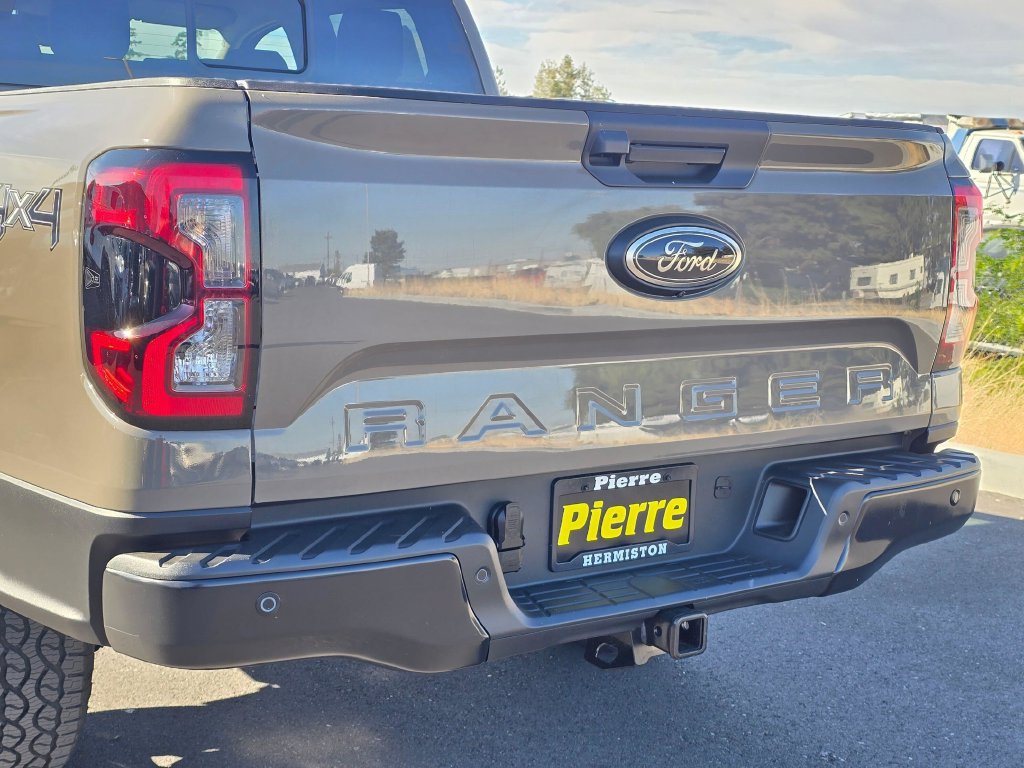 New 2026 Ford Ranger Lariat w/ Black Appearance Package AWD/4WD image 7